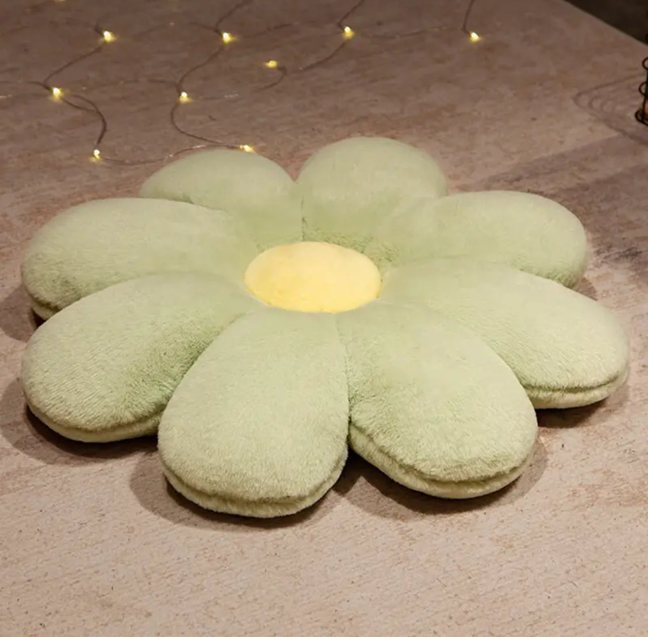 Cosy Daisy - Flower Cushion