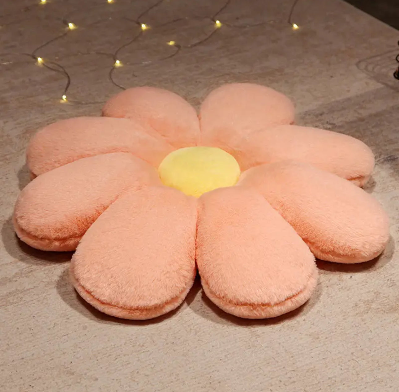Cosy Daisy - Flower Cushion