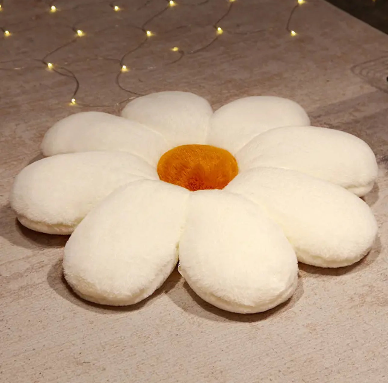 Cosy Daisy - Flower Cushion