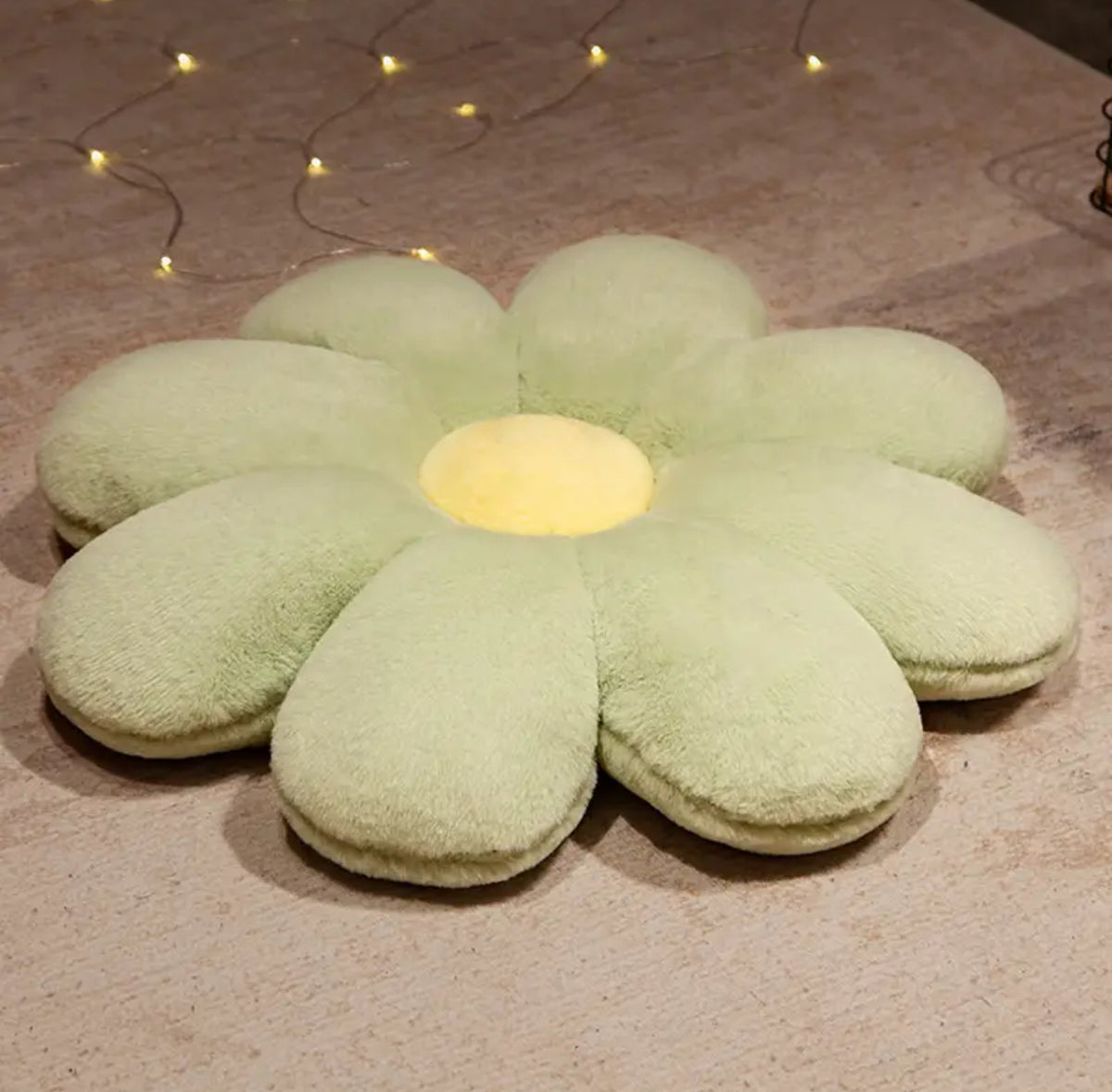 Cosy Daisy - Flower Cushion