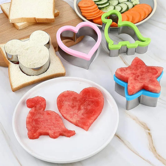 Munch N Crunch - Sandwich and Fruit Shape Cutters (12 Pieces)