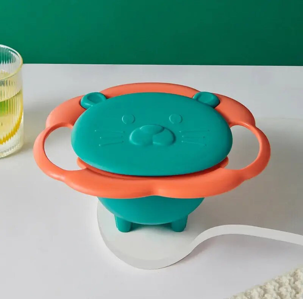 Mane Mate - 360 Rotating Spill-proof Bowl