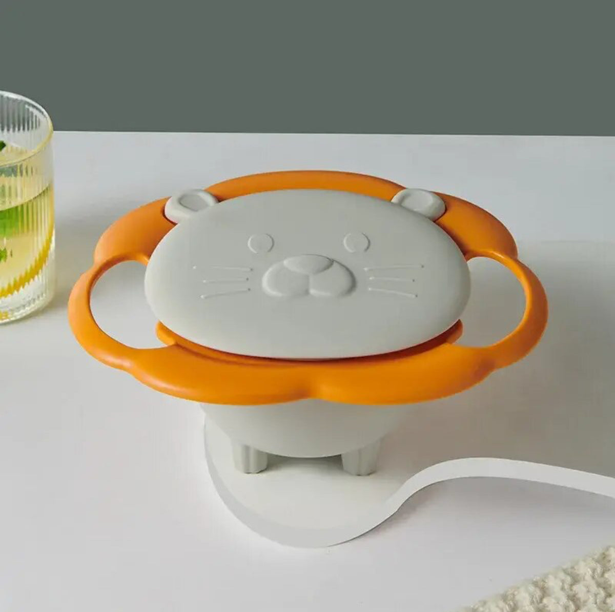 Mane Mate - 360 Rotating Spill-proof Bowl