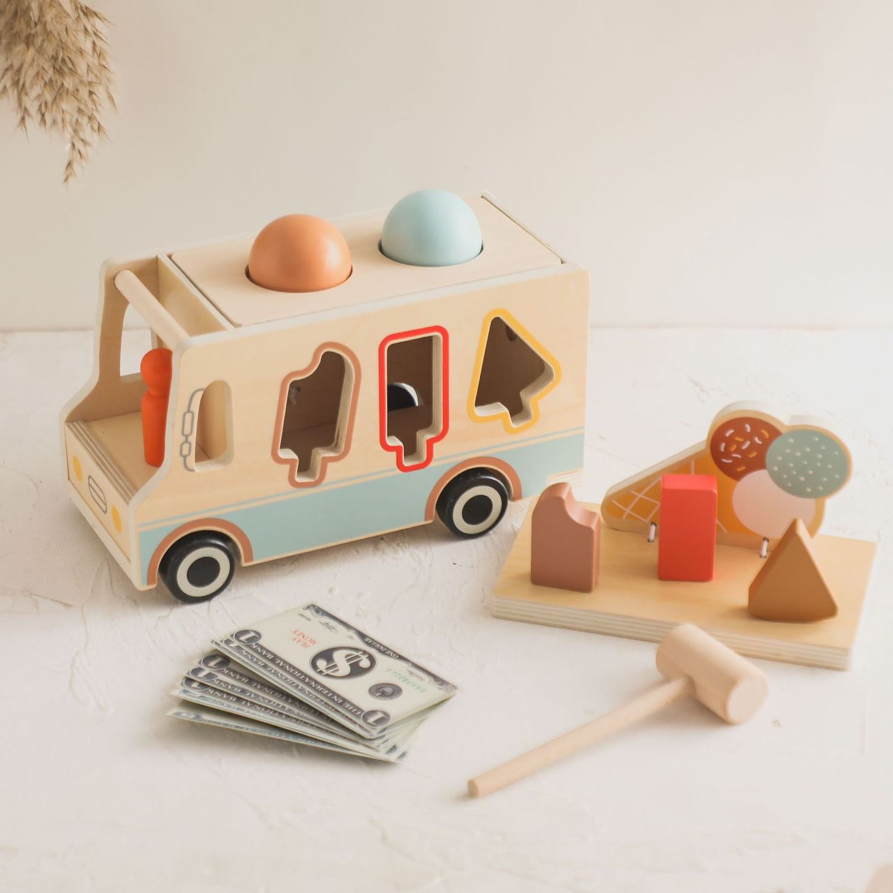 Scoop and Serve - Wooden Ice Cream Truck Set